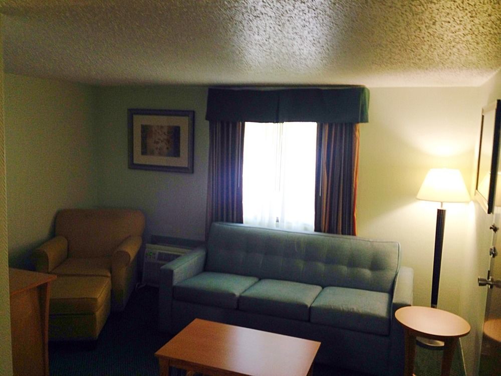 Quality Inn & Suites Near I-480 And I-29 Council Bluffs Exteriér fotografie