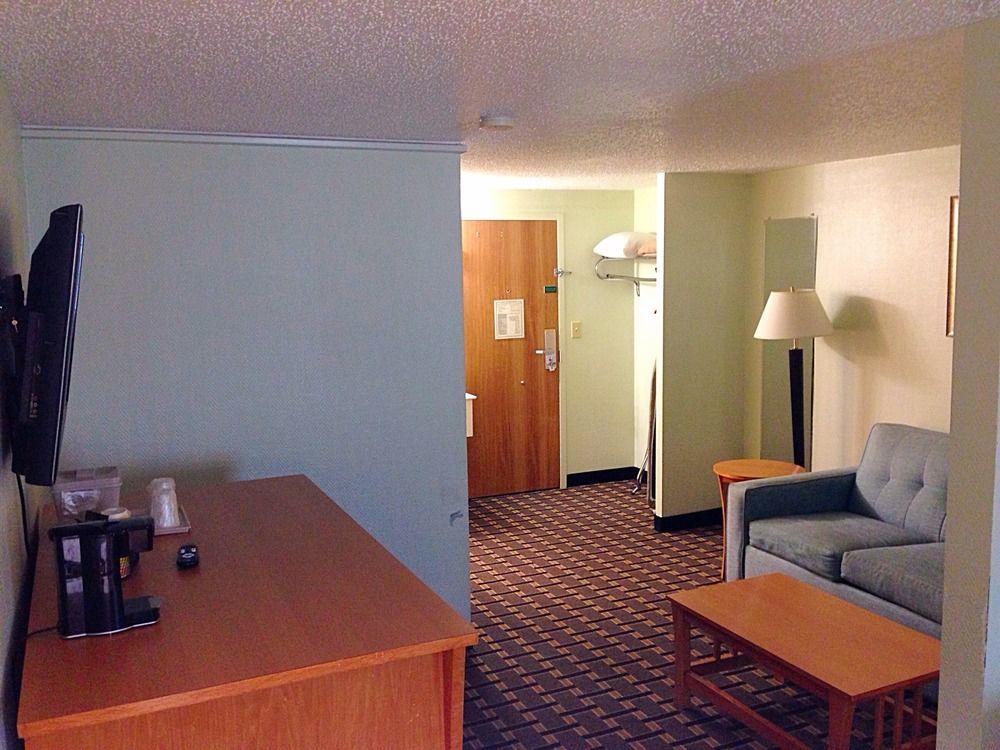 Quality Inn & Suites Near I-480 And I-29 Council Bluffs Exteriér fotografie