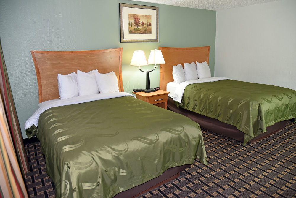 Quality Inn & Suites Near I-480 And I-29 Council Bluffs Exteriér fotografie