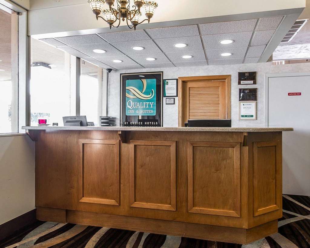 Quality Inn & Suites Near I-480 And I-29 Council Bluffs Interiér fotografie
