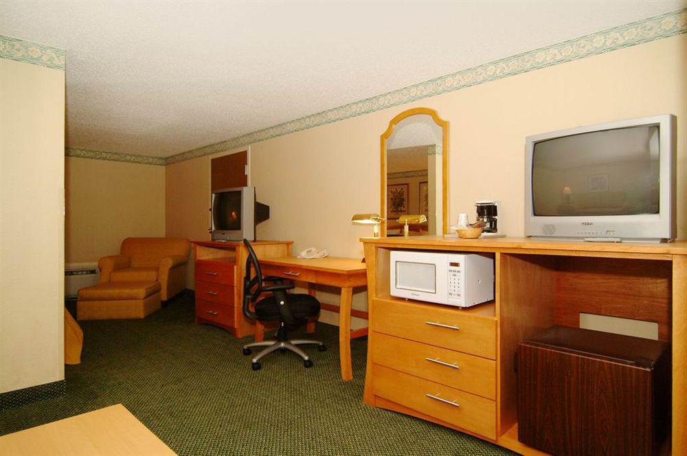 Quality Inn & Suites Near I-480 And I-29 Council Bluffs Exteriér fotografie